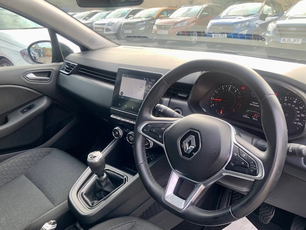 Used Renault Clio 2021 for sale - 76287094: Photo 9