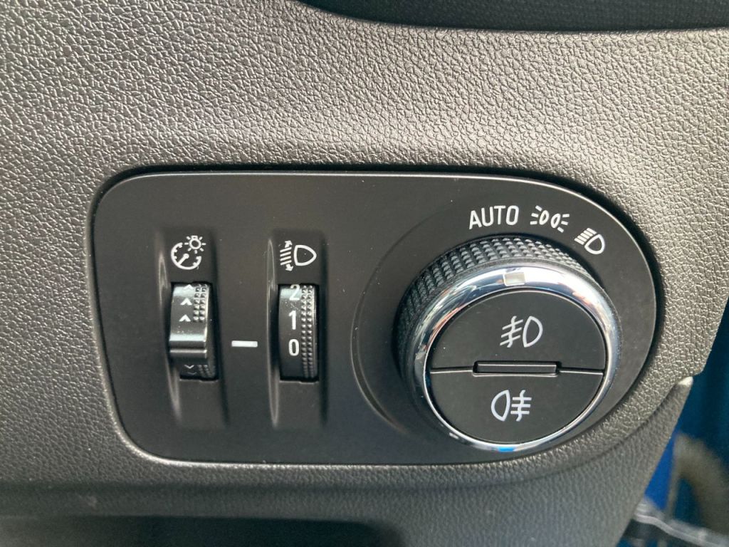 Used Vauxhall Crossland X 2019 for sale - 76631216: Photo 11