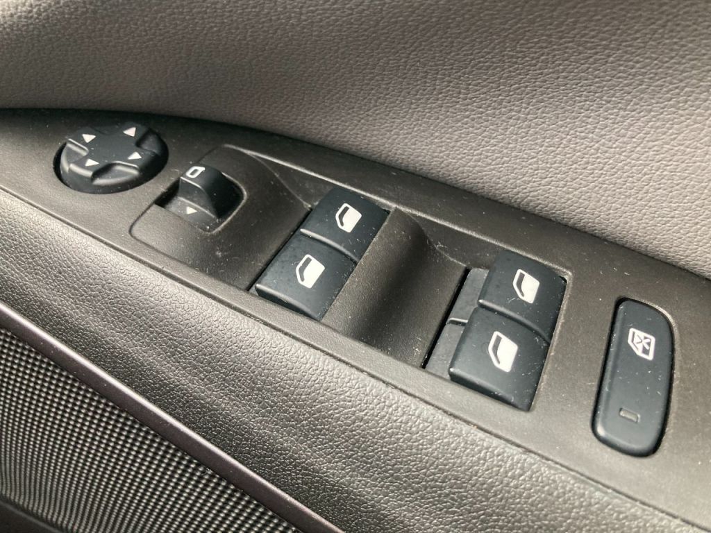 Used Vauxhall Crossland X 2019 for sale - 76631216: Photo 8