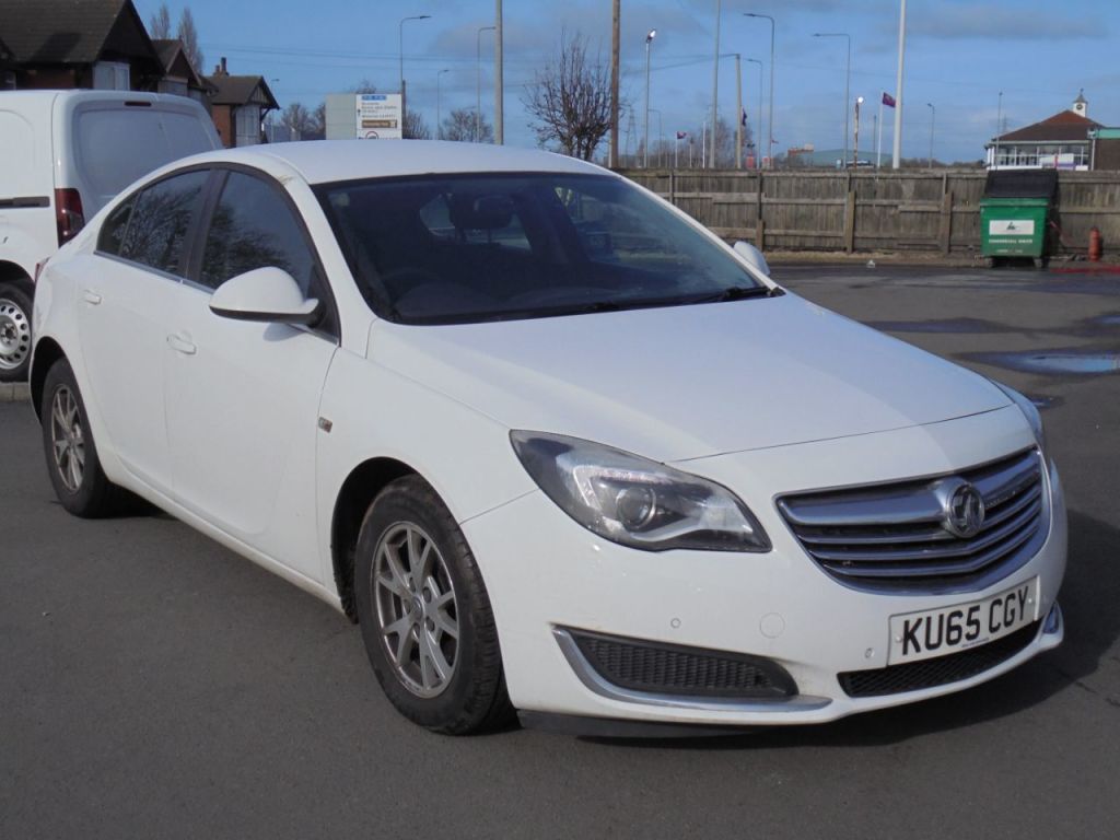 Used Vauxhall Insignia 2015 for sale - 77582569: Photo 5
