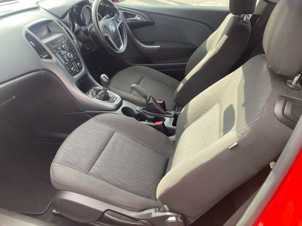 Used Vauxhall Astra GTC 2012 for sale - 76345083: Photo 6