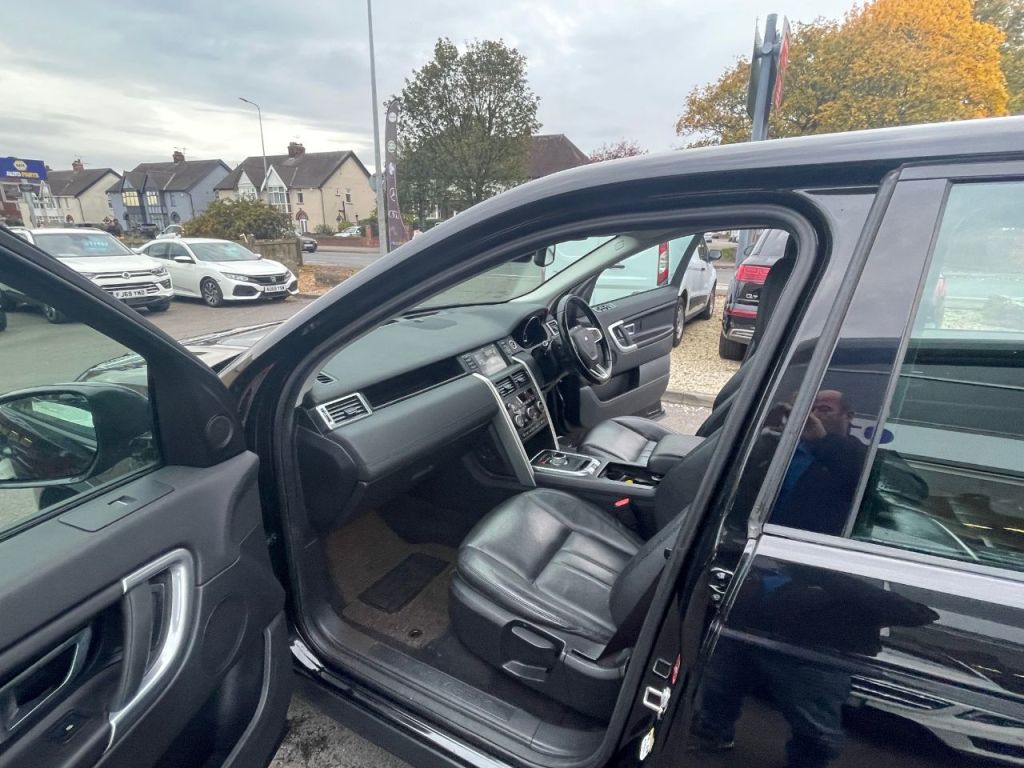 Used Land Rover Discovery Sport 2015 for sale - 76481263: Photo 12