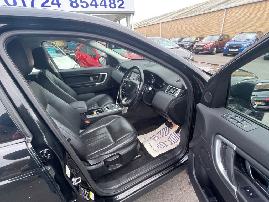 Used Land Rover Discovery Sport 2015 for sale - 76481263: Photo 6