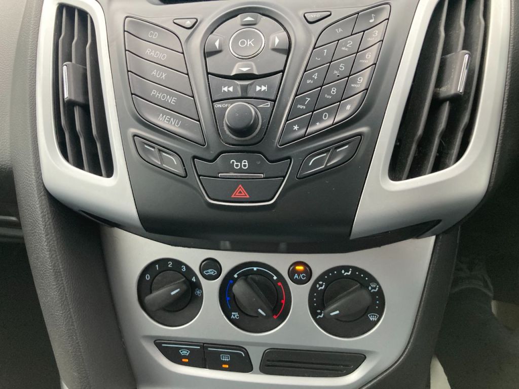 Used Ford Focus 2011 for sale - 77327572: Photo 10