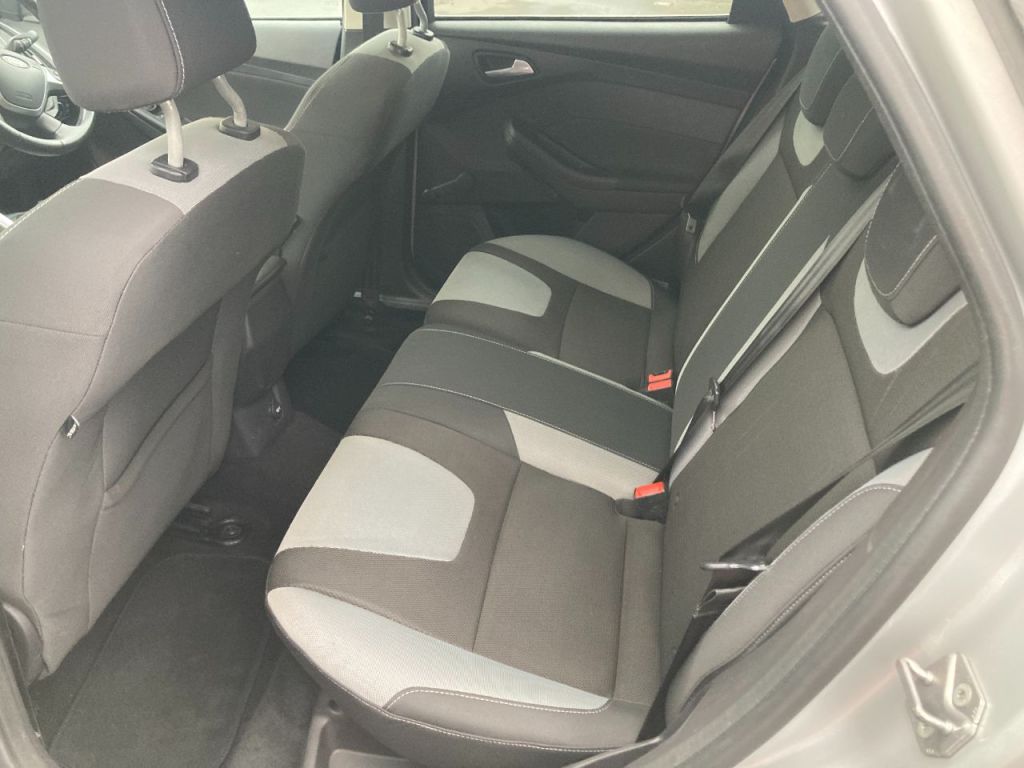 Used Ford Focus 2011 for sale - 77327572: Photo 11