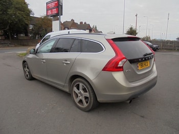 Used Volvo V60 2011 for sale - 76312266: Photo