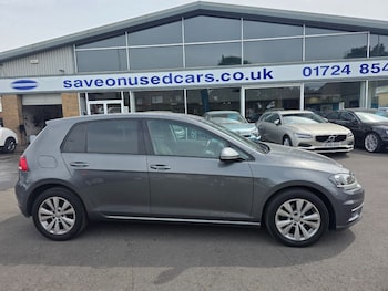Used Volkswagen Golf 2017 for sale - 79365626: Photo