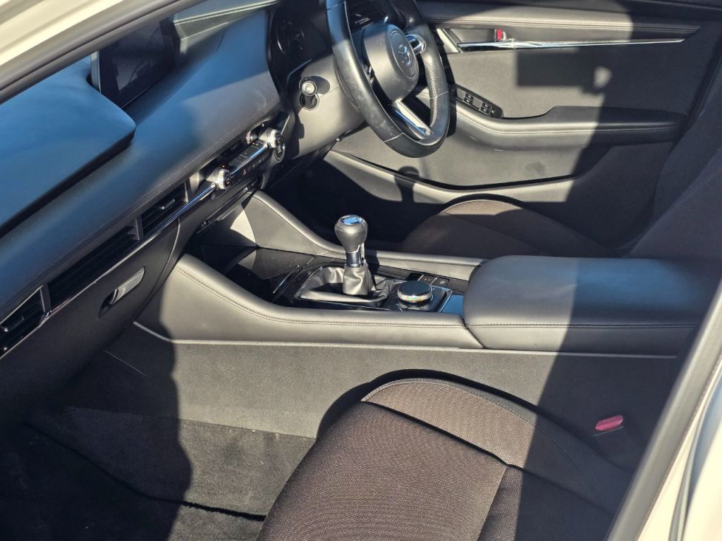 Used Mazda Mazda3 2020 for sale - 76739722: Photo 9