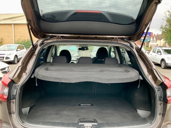 Used Nissan Qashqai 2018 for sale - 76016799: Photo 16