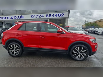 Used Volkswagen T-Roc 2018 for sale - 79365774: Photo