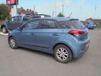 Used Hyundai i20 2016 for sale - 75028041: Photo