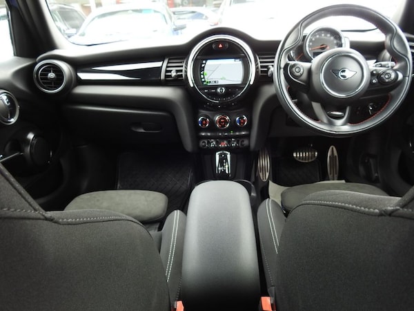 Used MINI Hatch 2019 for sale - 75320359: Photo 18
