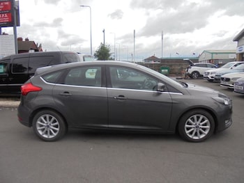 Used Ford Focus 2015 for sale - 78805452: Photo