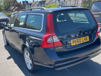 Used Volvo V70 2010 for sale - 78425468: Photo