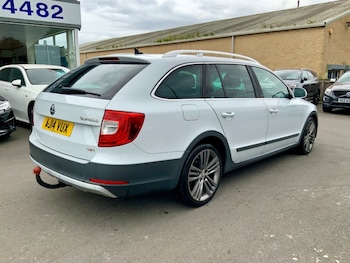 Used Skoda Superb 2014 for sale - 78768313: Photo