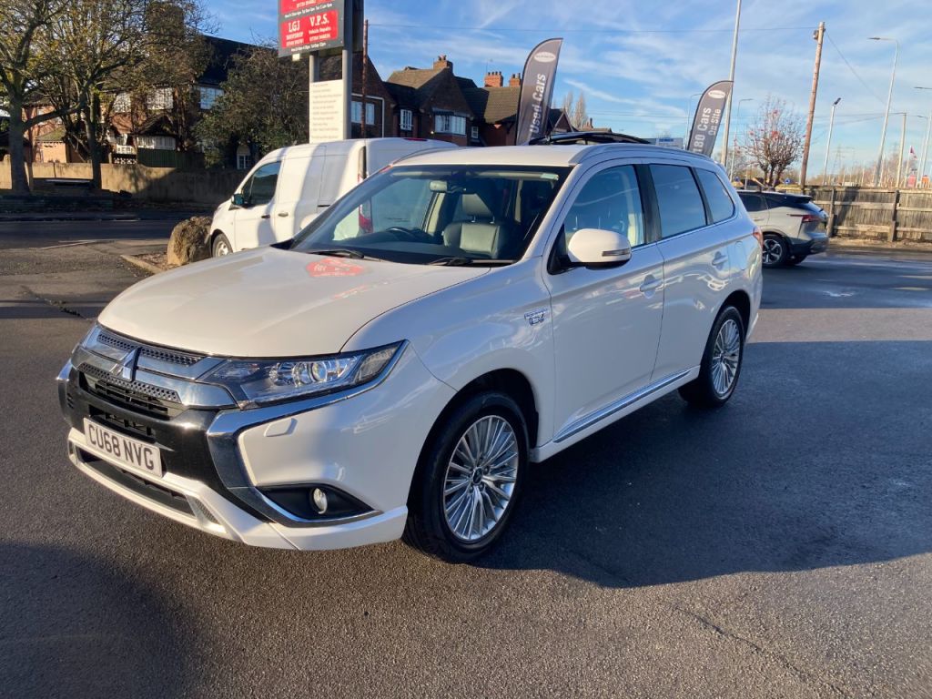 Used Mitsubishi Outlander 2019 for sale - 76653893: Photo 2