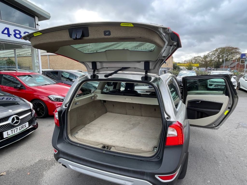 Used Volvo XC70 2011 for sale - 76395494: Photo 14