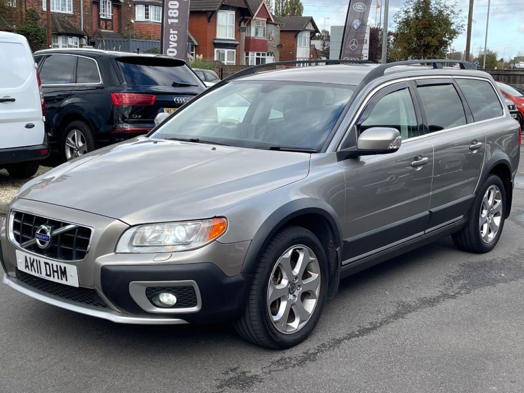 Used Volvo XC70 2011 for sale - 76395494: Photo 3