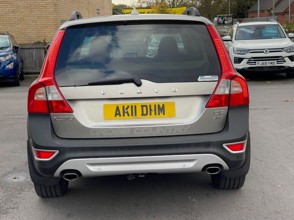 Used Volvo XC70 2011 for sale - 76395494: Photo 5