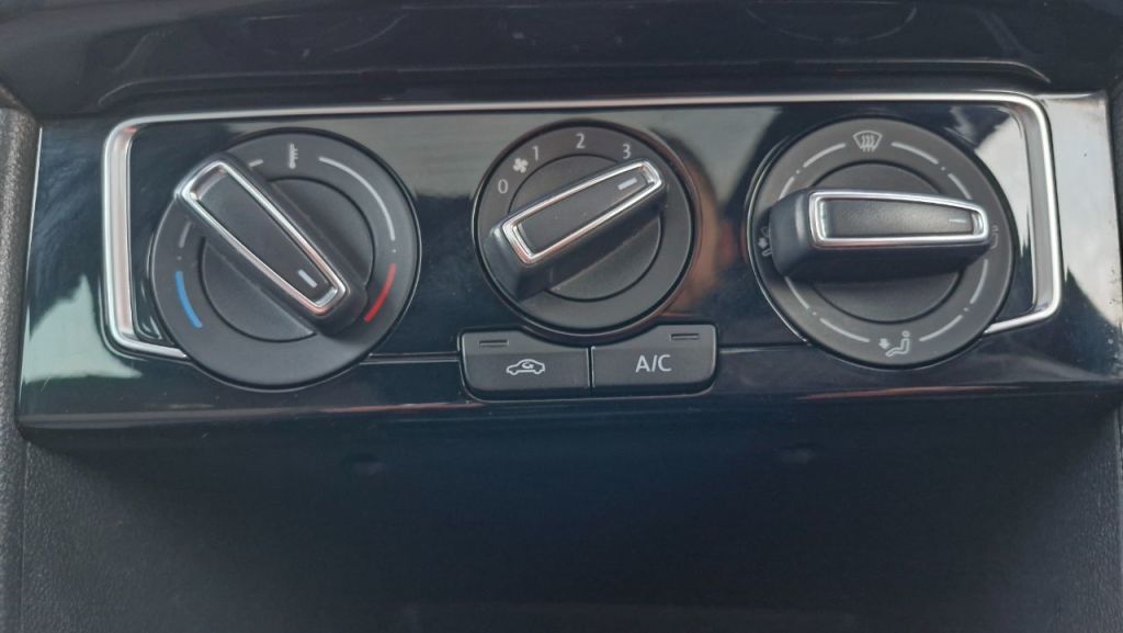 Used Volkswagen Polo 2017 for sale - 76641959: Photo 25