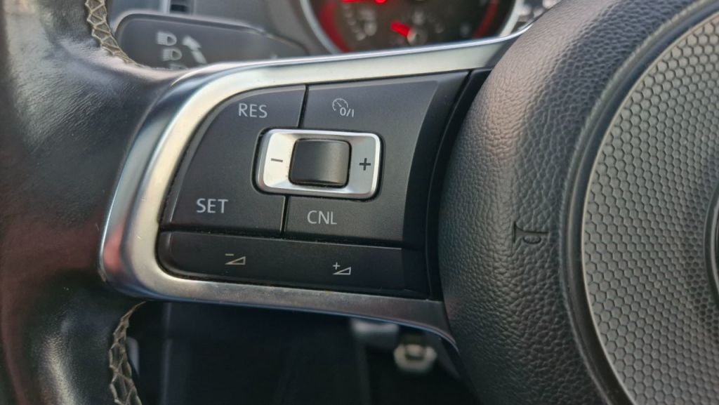 Used Volkswagen Polo 2017 for sale - 76641959: Photo 27