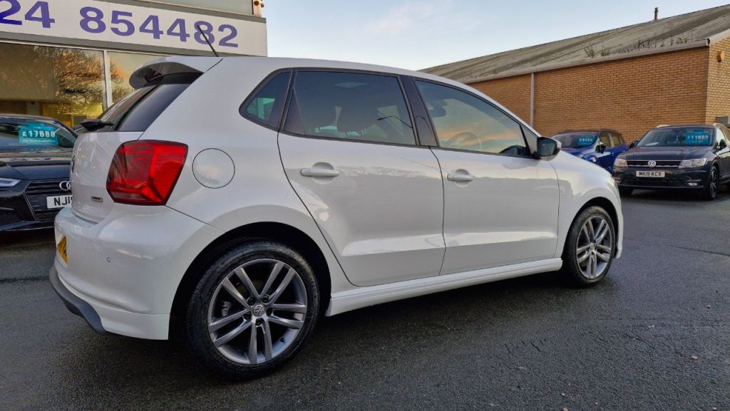Used Volkswagen Polo 2017 for sale - 76641959: Photo 4