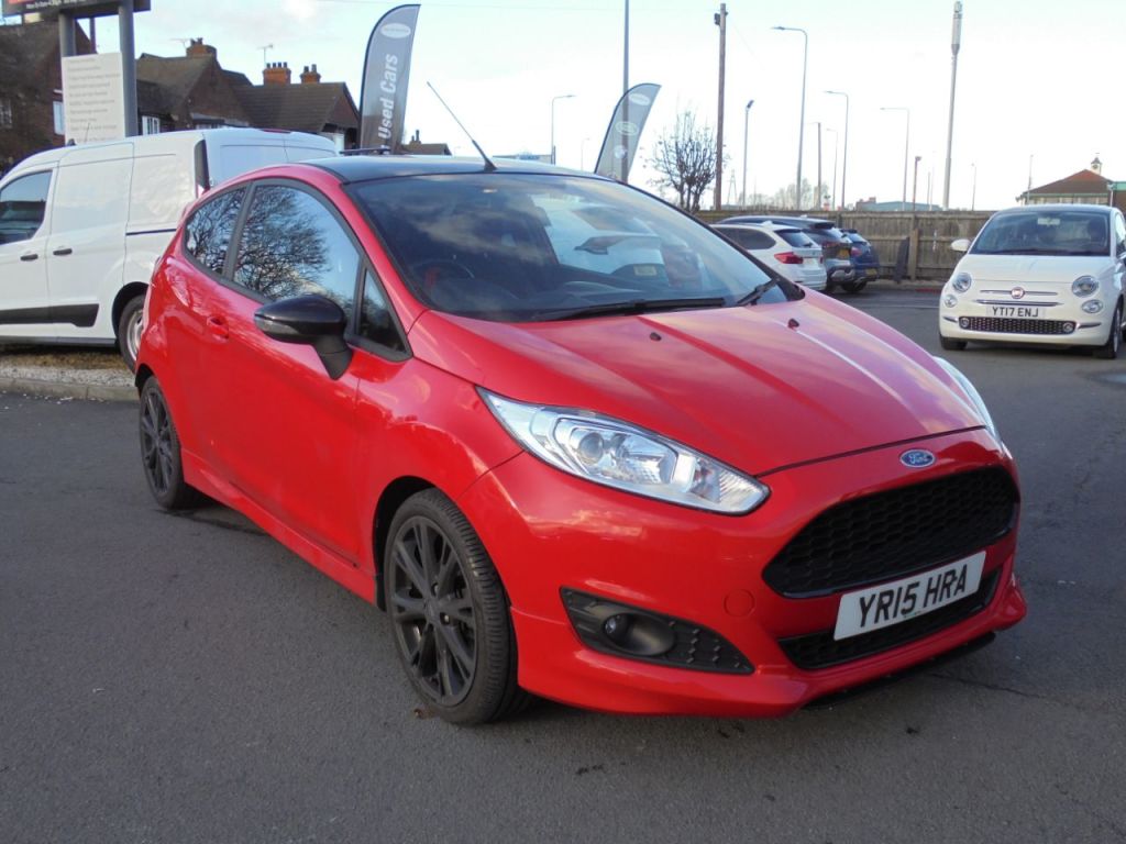 Used Ford Fiesta 2015 for sale - 76895940: Photo 2