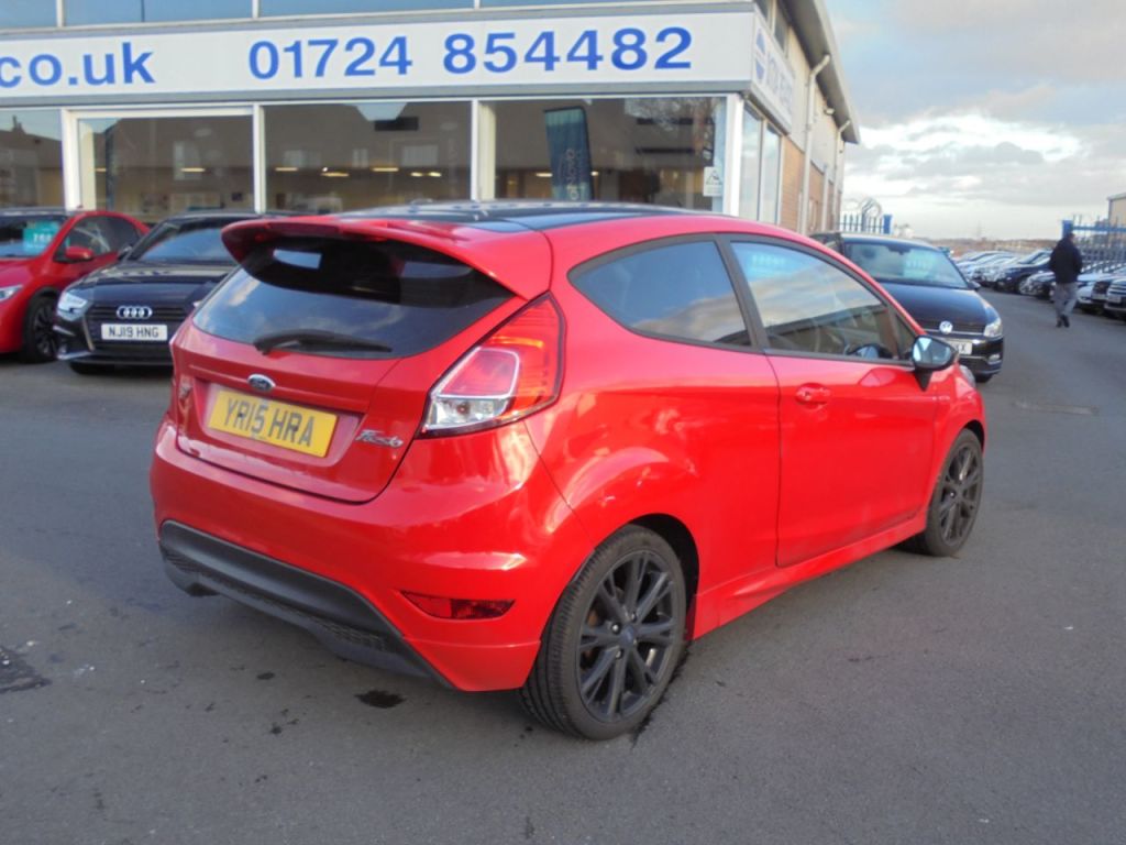 Used Ford Fiesta 2015 for sale - 76895940: Photo 3