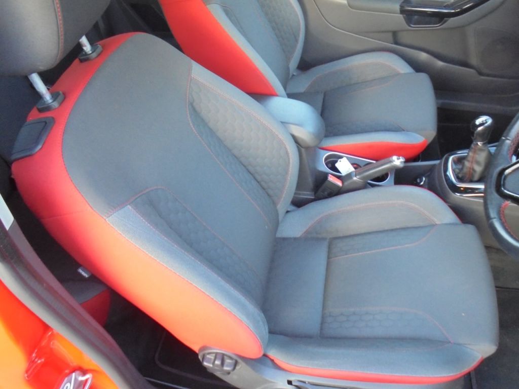 Used Ford Fiesta 2015 for sale - 76895940: Photo 7