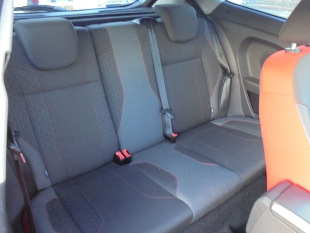 Used Ford Fiesta 2015 for sale - 76895940: Photo 8