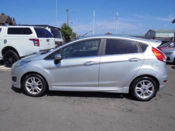 2016 - 1.0 EcoBoost Zetec 5dr