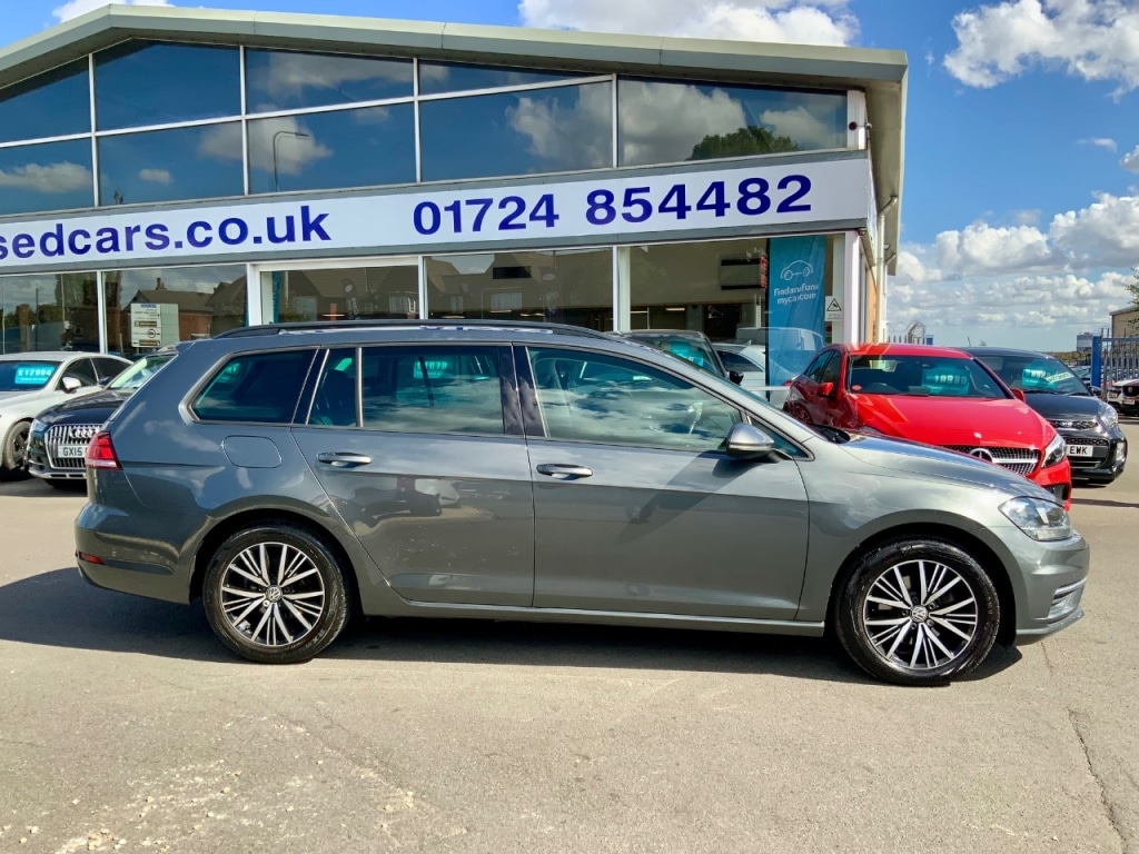 Used Volkswagen Golf 2018 for sale - 75895711: Photo 1