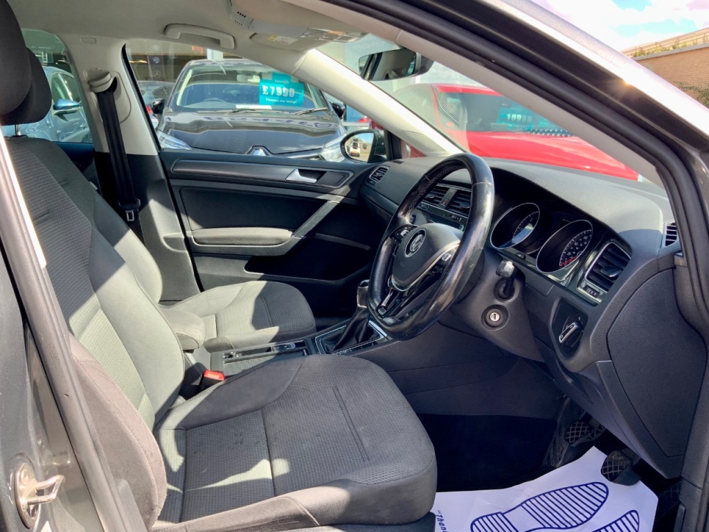 Used Volkswagen Golf 2018 for sale - 75895711: Photo 11