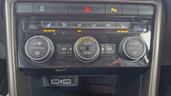 Used Volkswagen T-Roc 2018 for sale - 75121941: Photo 28