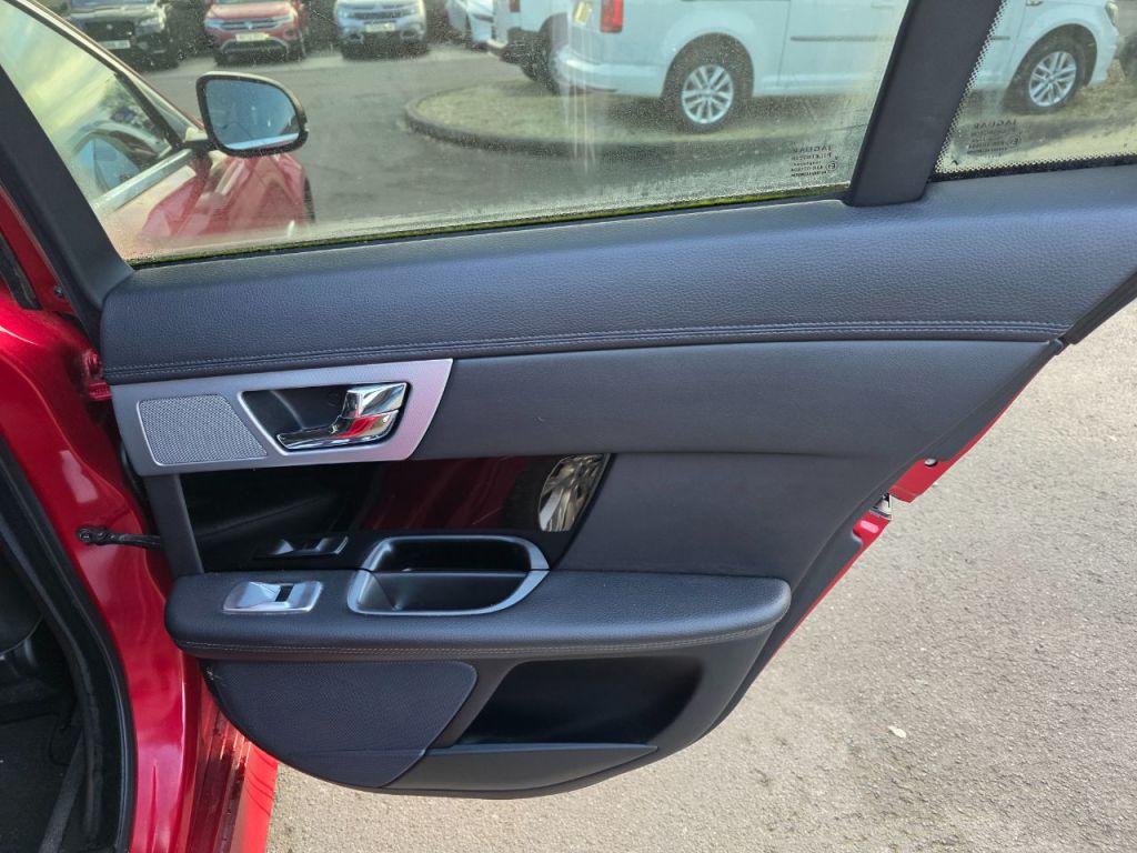 Used Jaguar XF 2013 for sale - 77394064: Photo 17