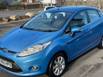 Used Ford Fiesta 2010 for sale - 76603809: Photo