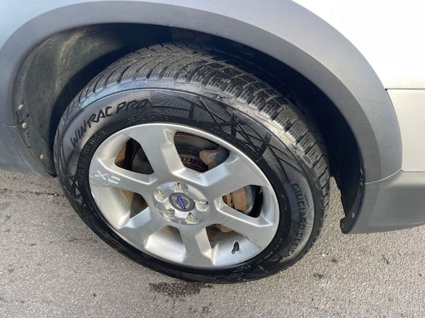 Used Volvo XC70 2010 for sale - 76184885: Photo 13