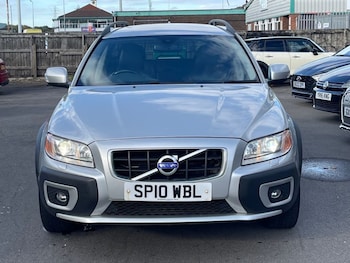 Used Volvo XC70 2010 for sale - 76184885: Photo 2