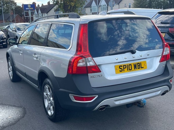 Used Volvo XC70 2010 for sale - 76184885: Photo 5