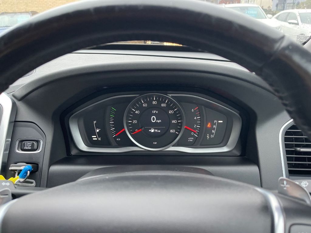 Used Volvo XC60 2014 for sale - 76558329: Photo 13