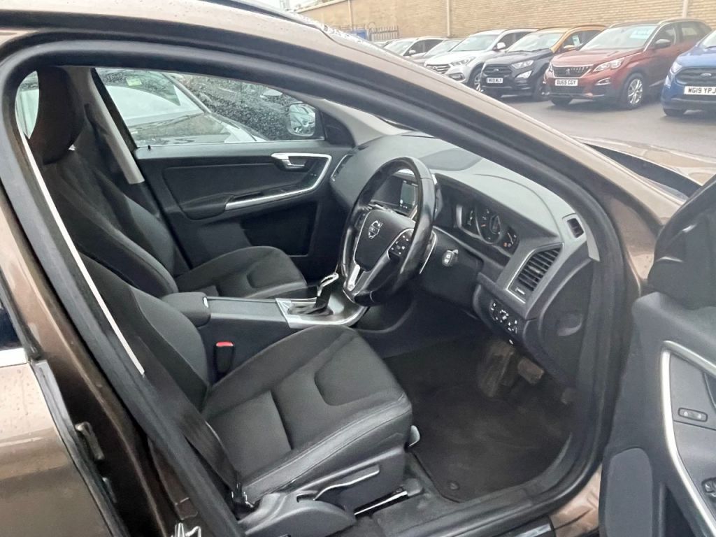 Used Volvo XC60 2014 for sale - 76558329: Photo 7