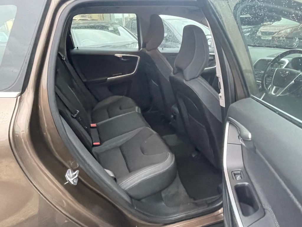 Used Volvo XC60 2014 for sale - 76558329: Photo 8