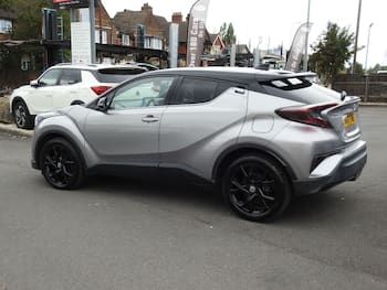 Used Toyota C-HR 2017 for sale - 79759183: Photo