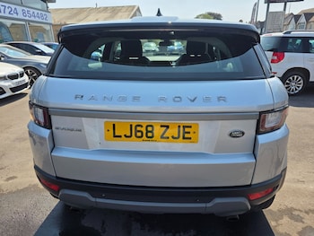 Used Land Rover Range Rover Evoque 2018 for sale - 79536392: Photo