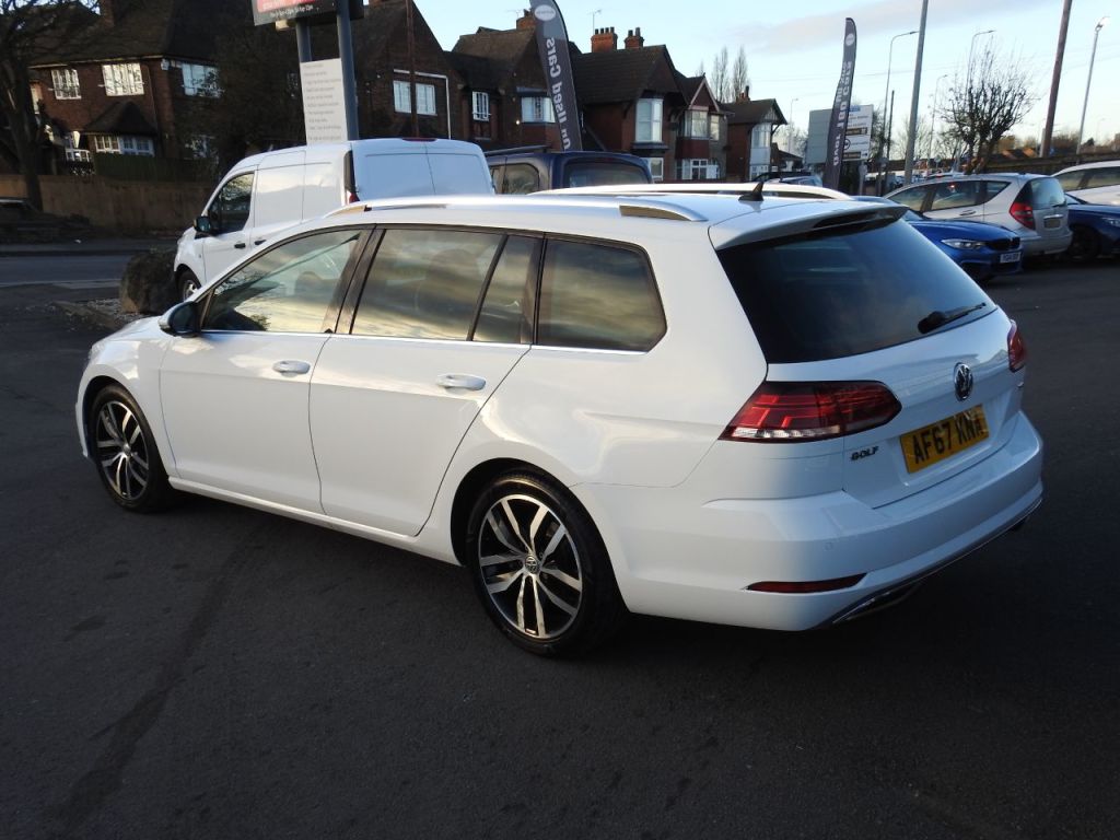 Used Volkswagen Golf 2017 for sale - 77088570: Photo 4