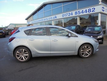 2014 - 1.7 CDTi 16V 130 Tech Line GT 5dr