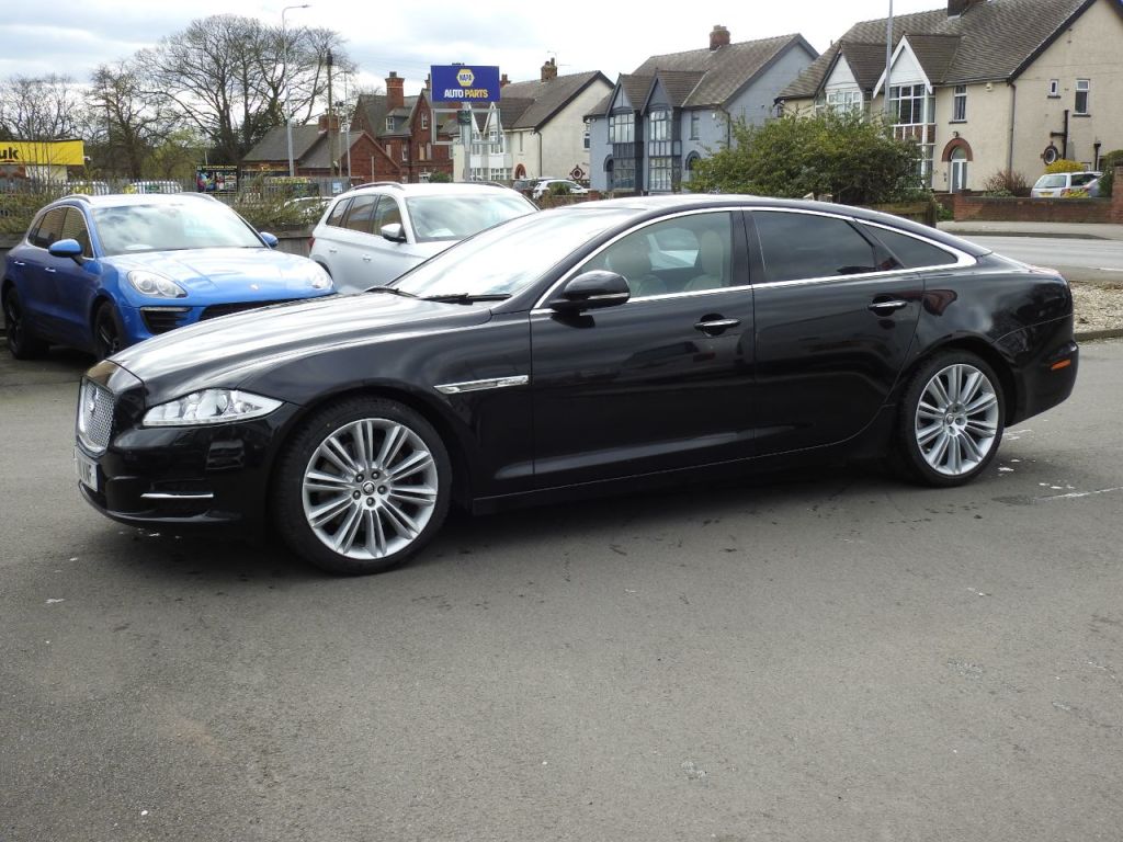 Used Jaguar XJ 2011 for sale - 77821546: Photo 11