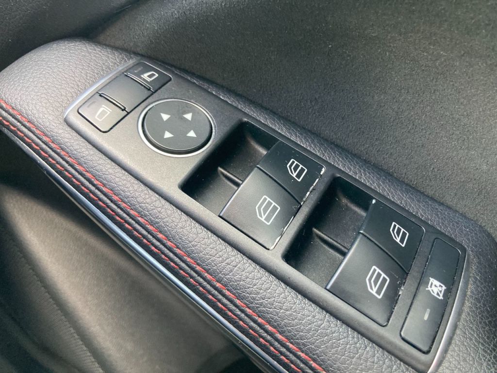 Used Mercedes-Benz A-Class 2018 for sale - 76345067: Photo 7