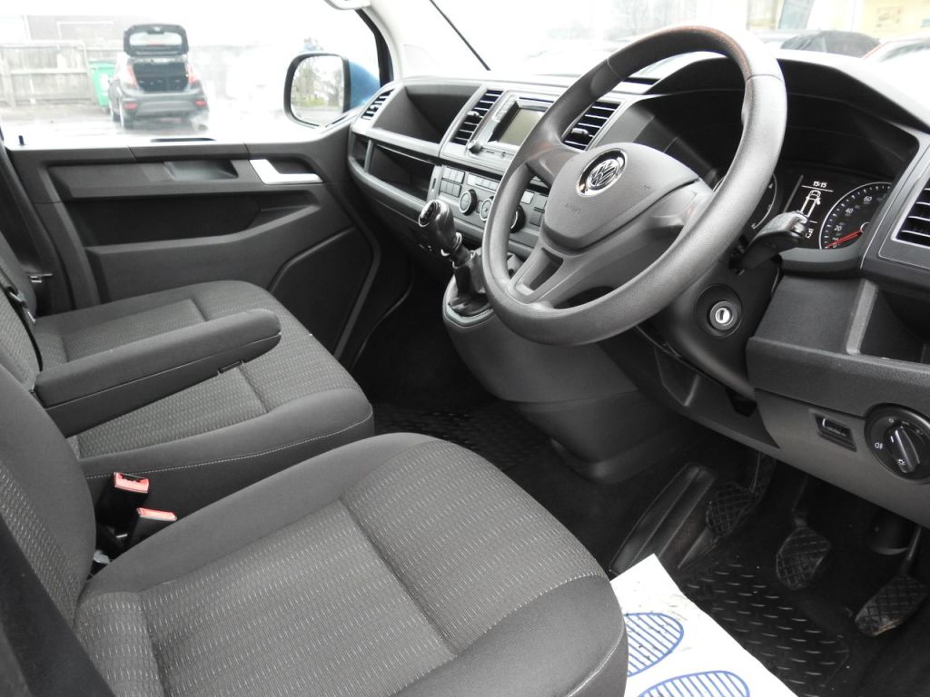 Used Volkswagen Transporter Shuttle 2015 for sale - 77138813: Photo 17