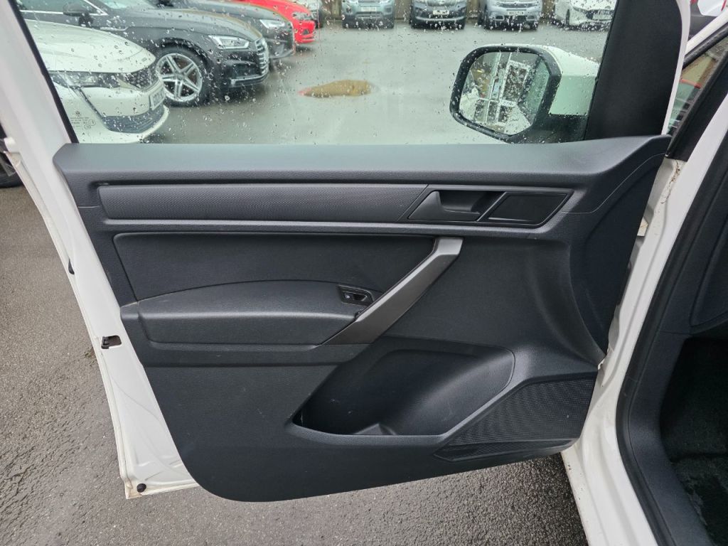 Used Volkswagen Caddy Maxi 2019 for sale - 77287319: Photo 11